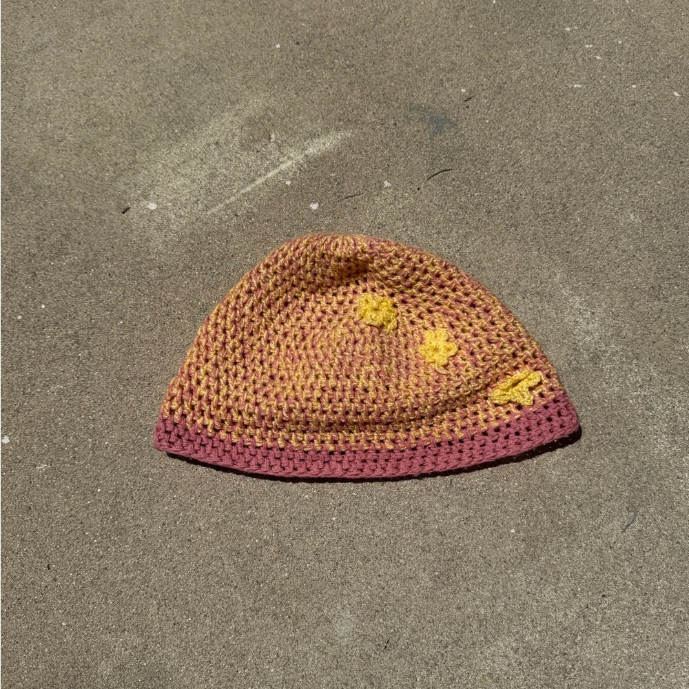 🌼🍓 Pink & Butter Yellow Knit Beanie